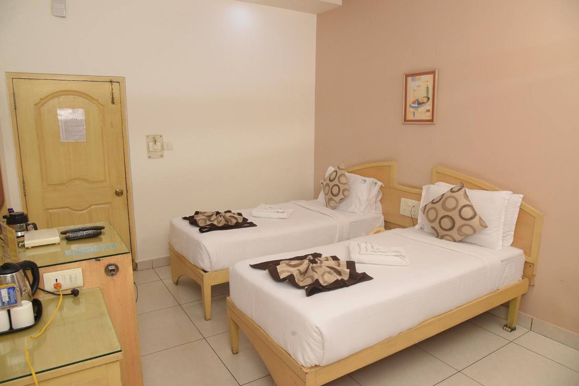 Hotel Annapoorna Residency Secundurabad Exterior photo